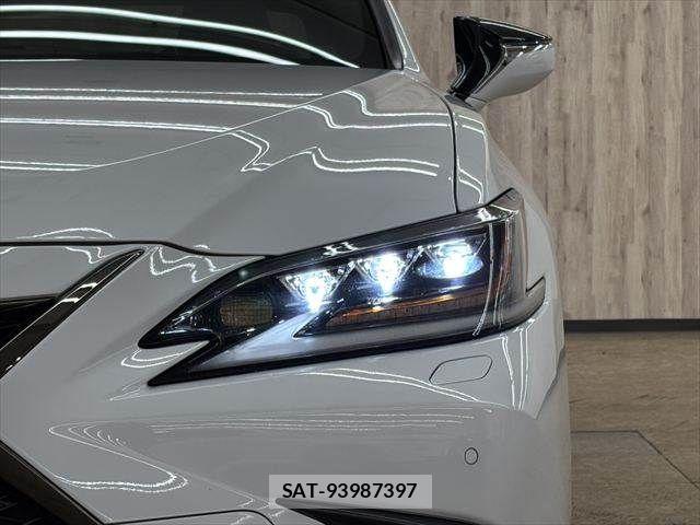 Lexus ES 2021-02 7059233-11