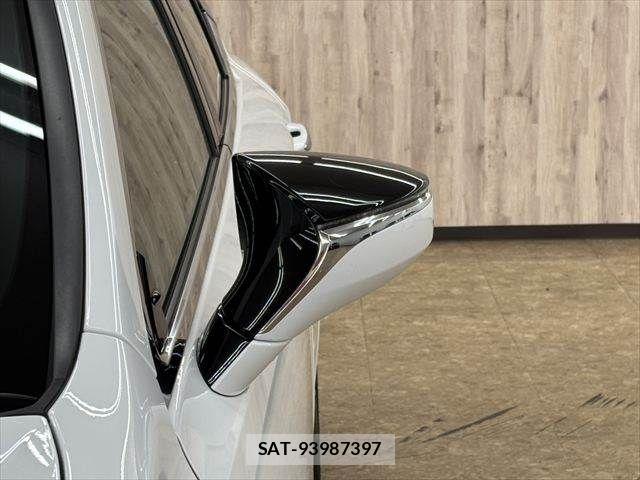 Lexus ES 2021-02 7059233-22