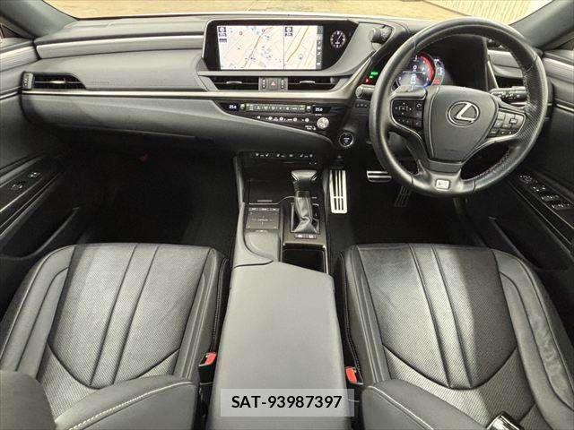 Lexus ES 2021-02 7059233-2