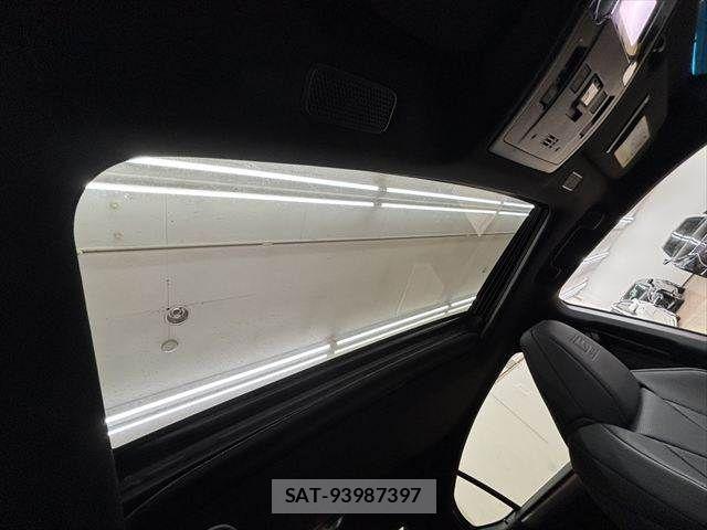 Lexus ES 2021-02 7059233-3
