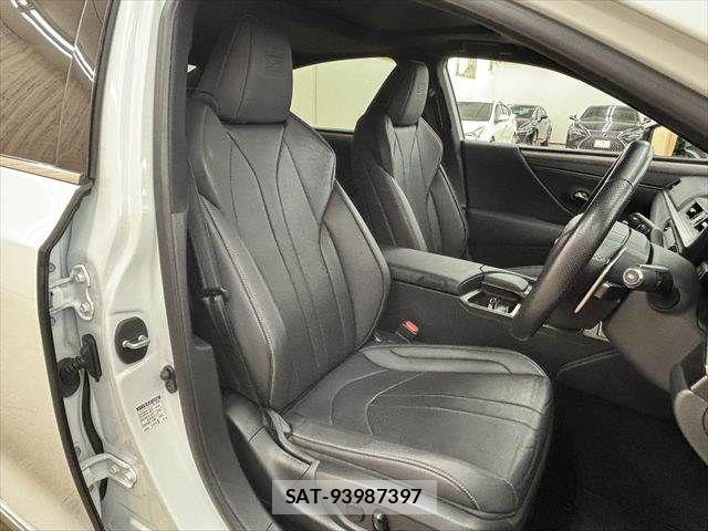 Lexus ES 2021-02 7059233-7