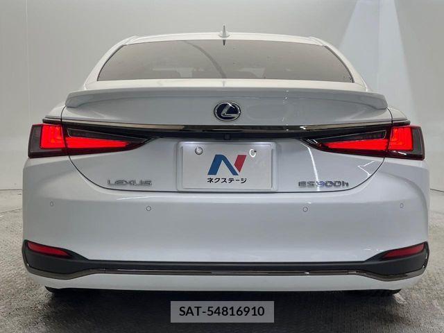 Lexus ES 2022-01 7220875-16