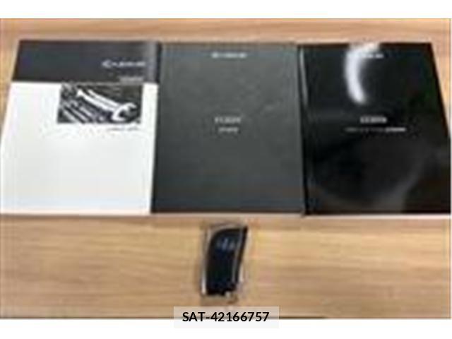 Lexus ES 2019-07 7220874-11