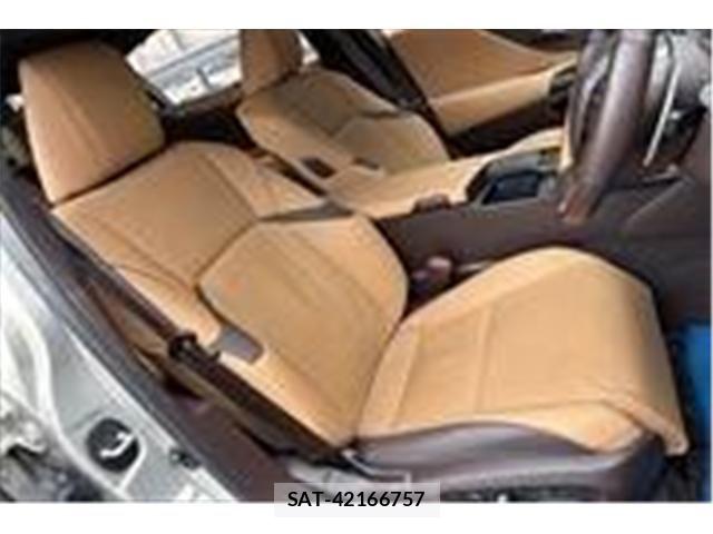 Lexus ES 2019-07 7220874-15