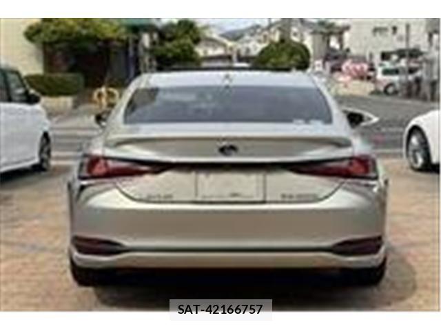 Lexus ES 2019-07 7220874-5