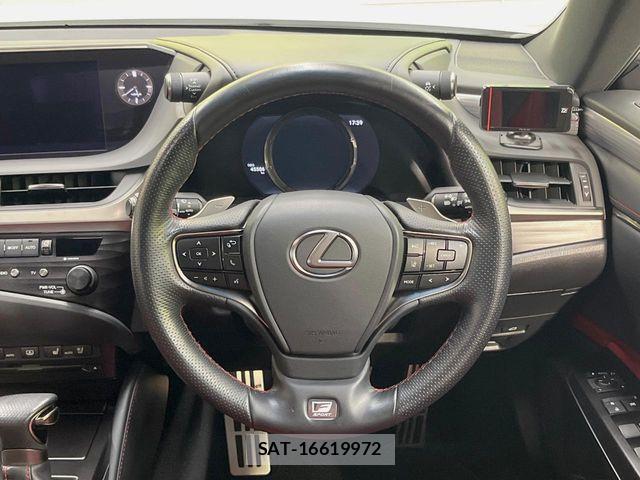 Lexus ES 2019-11 7220873-10