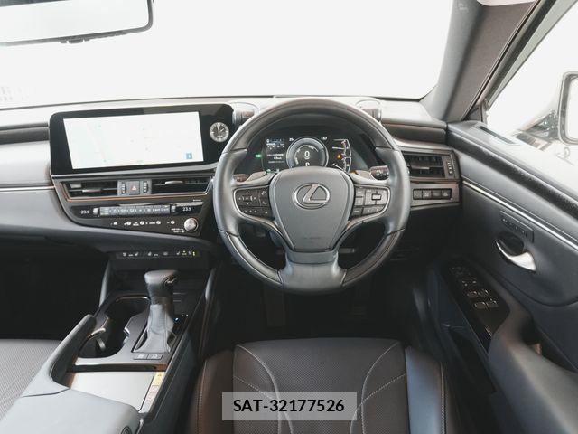 Lexus ES 2023-02 7220880-12