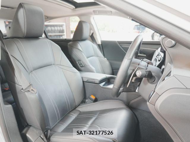 Lexus ES 2023-02 7220880-28