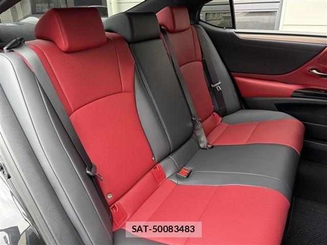 Lexus ES 2023-03 7220883-18
