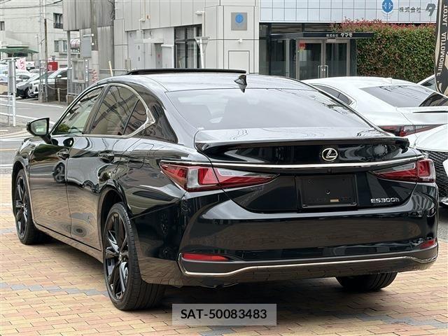 Lexus ES 2023-03 7220883-4
