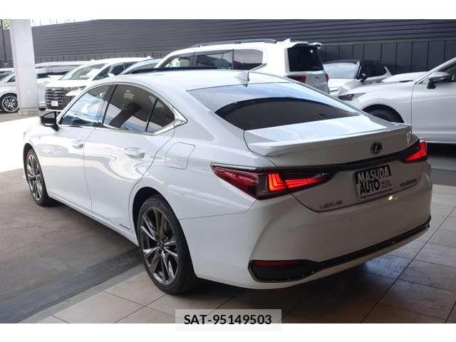 Lexus ES 2019-12 7220879-4