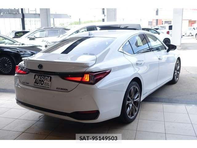 Lexus ES 2019-12 7220879-6