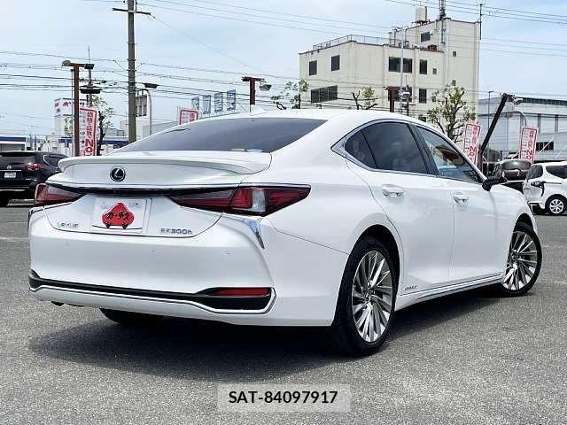 Lexus ES 2018-10 7220867-2