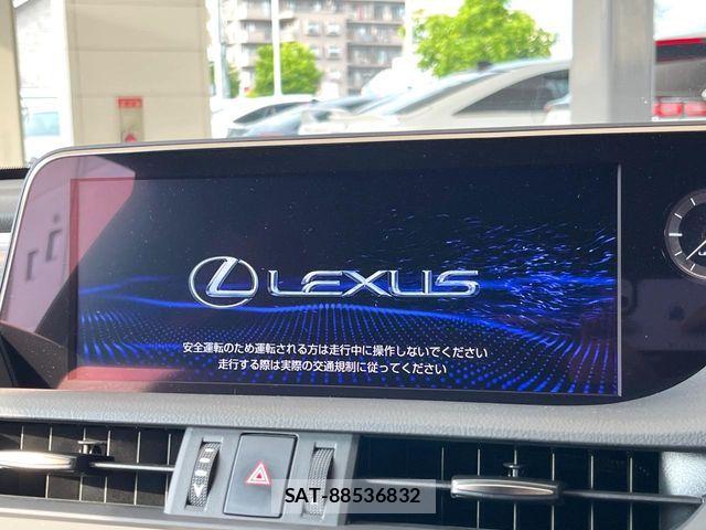 Lexus ES 2019-10 7220872-2
