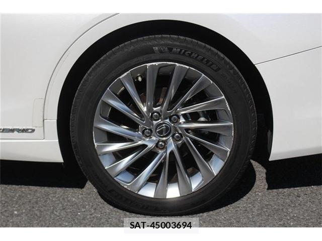 Lexus ES 2019-02 7220870-16