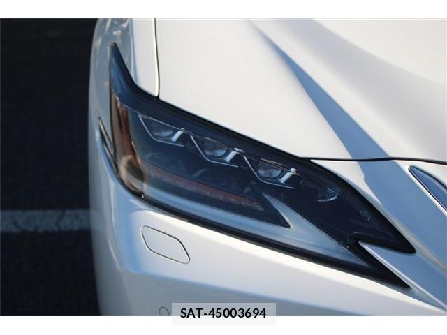 Lexus ES 2019-02 7220870-19