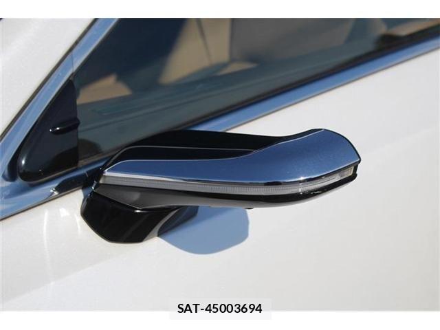 Lexus ES 2019-02 7220870-21