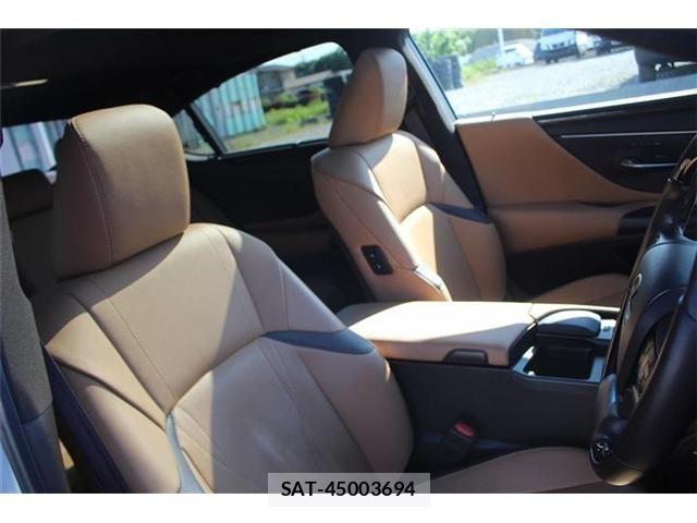 Lexus ES 2019-02 7220870-27