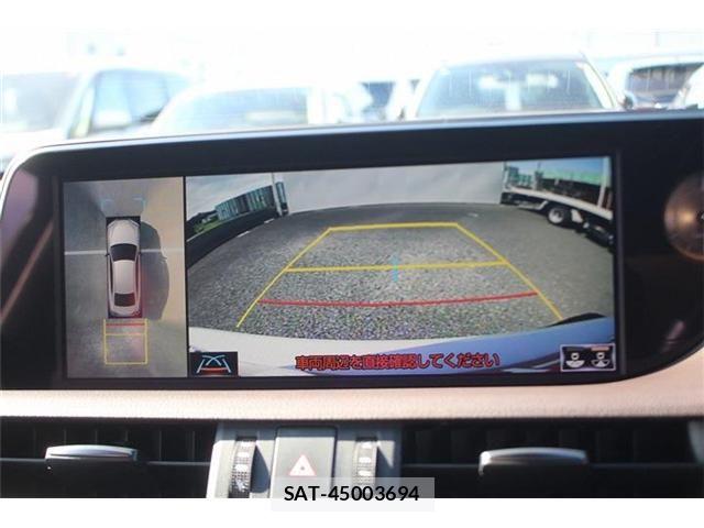 Lexus ES 2019-02 7220870-3