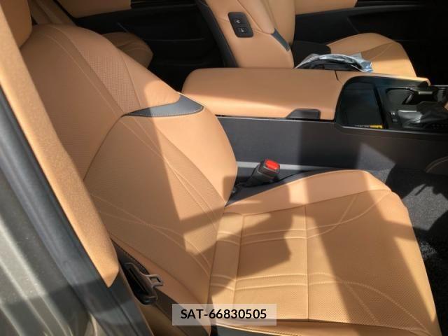 Lexus ES 2024-04 7220882-12