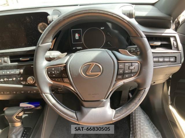 Lexus ES 2024-04 7220882-16