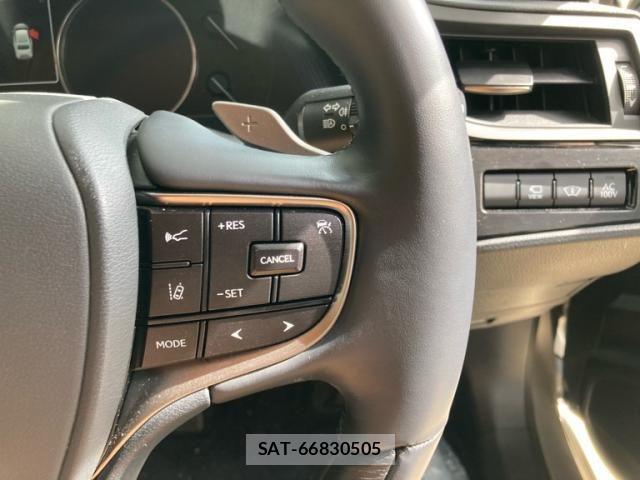 Lexus ES 2024-04 7220882-17