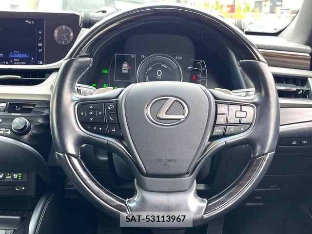 Lexus ES 2020-01 7220877-10