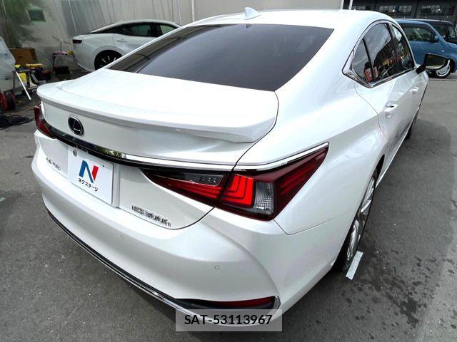 Lexus ES 2020-01 7220877-16