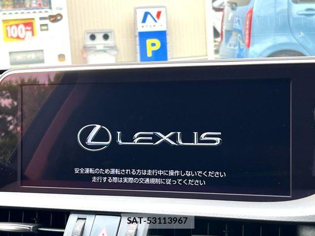 Lexus ES 2020-01 7220877-4