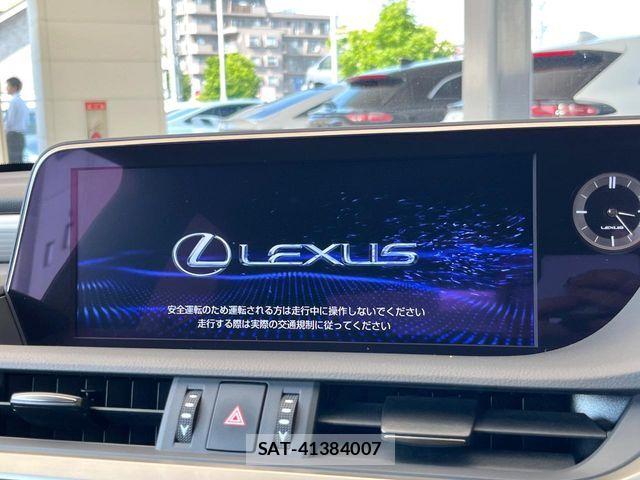 Lexus ES 2021-05 7220876-3