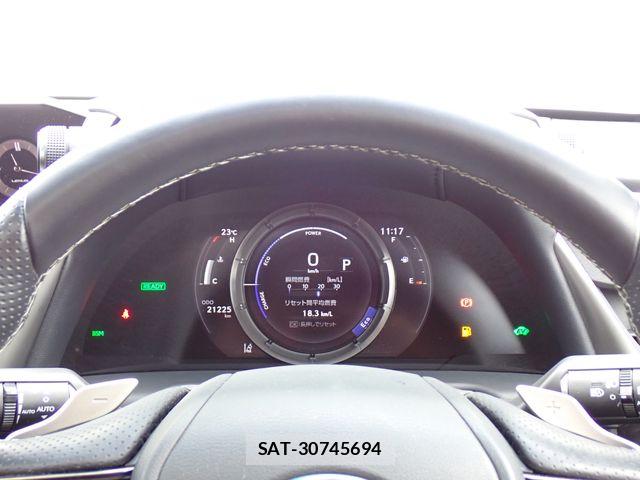 Lexus ES 2021-06 7220878-12