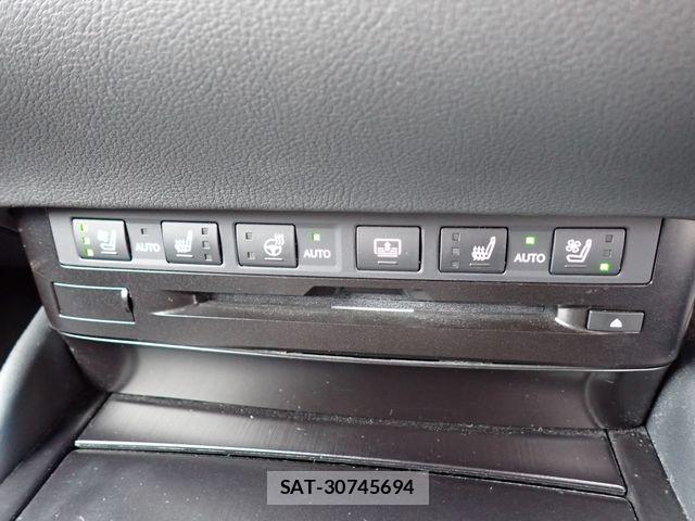 Lexus ES 2021-06 7220878-20