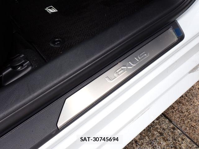 Lexus ES 2021-06 7220878-24