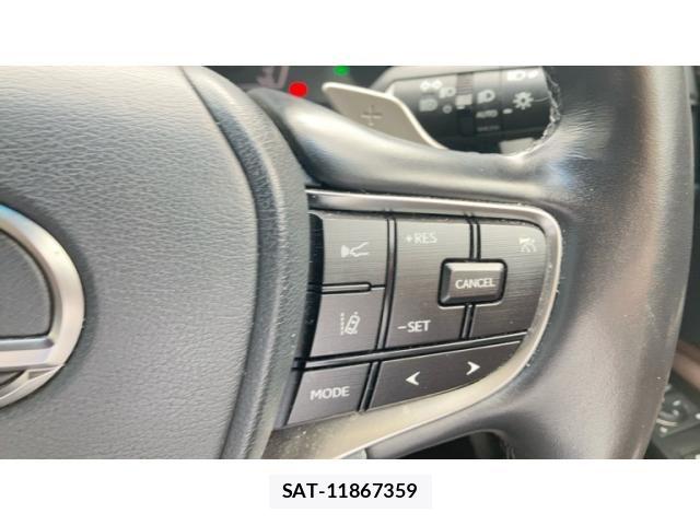 Lexus ES 2022-01 7328008-16