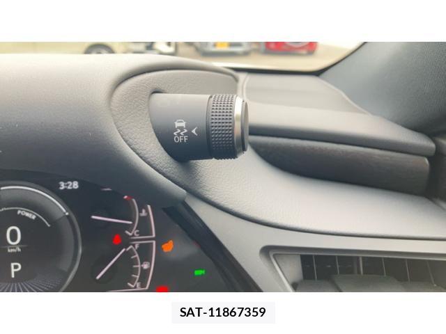 Lexus ES 2022-01 7328008-18