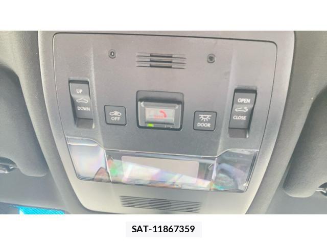 Lexus ES 2022-01 7328008-23