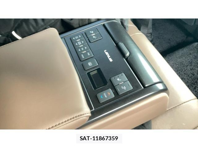 Lexus ES 2022-01 7328008-25
