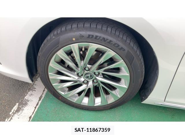 Lexus ES 2022-01 7328008-3