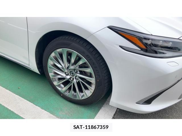 Lexus ES 2022-01 7328008-6