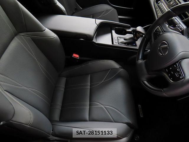 Lexus ES 2025-09 7328005-11
