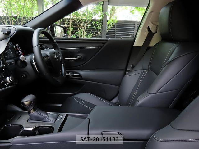 Lexus ES 2025-09 7328005-15