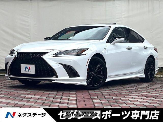 Lexus ES 2019-04 7358467-0