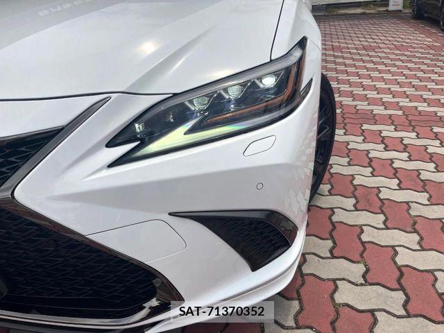 Lexus ES 2019-04 7358467-11