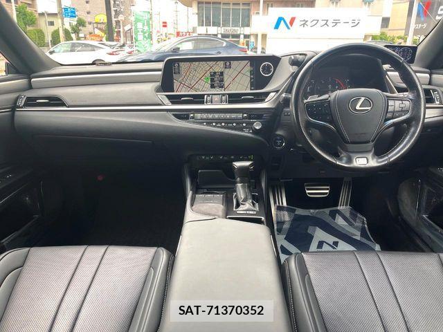 Lexus ES 2019-04 7358467-1