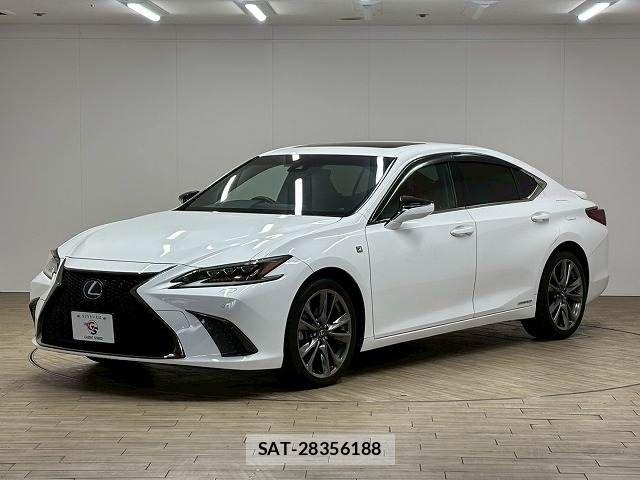Lexus ES 2019-03 7358460-14