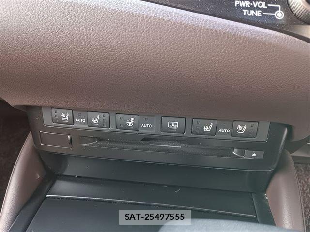 Lexus ES 2021-05 7358471-20