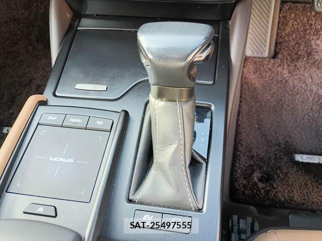 Lexus ES 2021-05 7358471-21