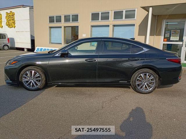 Lexus ES 2021-05 7358471-4