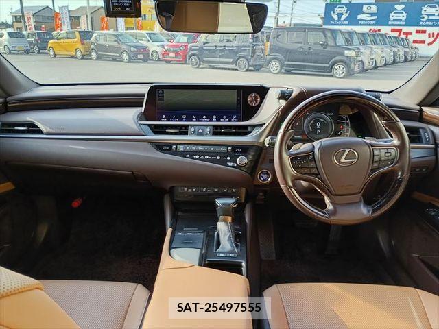 Lexus ES 2021-05 7358471-7