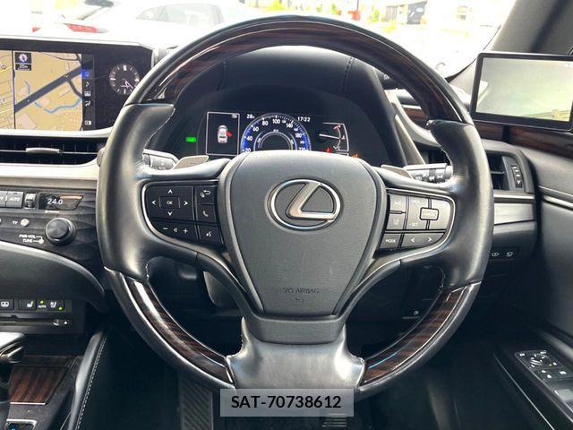 Lexus ES 2020-05 7358461-11